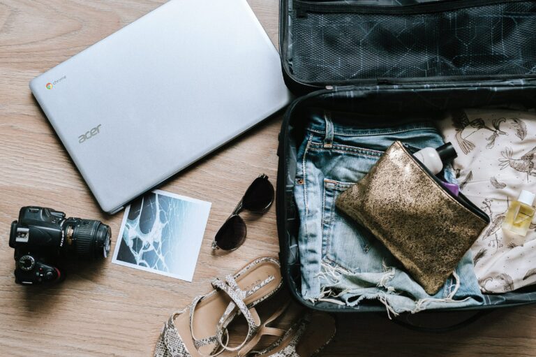 What to Pack When Studying Abroad in the USA